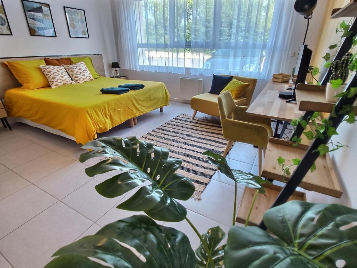 Studio Le Jungle - Roissy Cdg - Parc Asterix - Paris Moussy-le-Neuf Exteriör bild